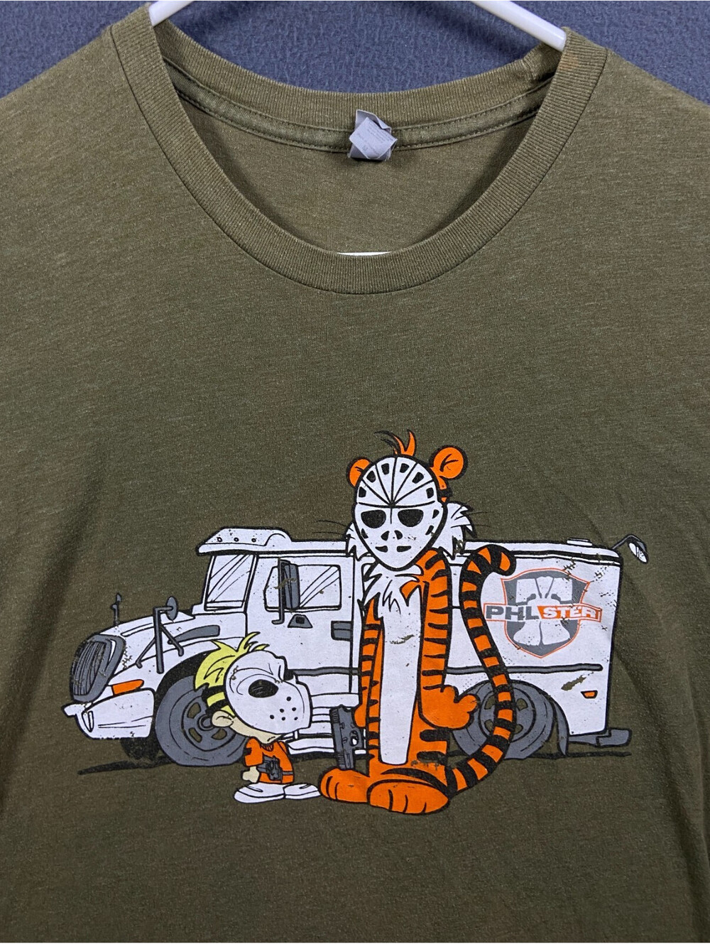 Nine Line  Calvin & Hobbes Jason Halloween Bank Robbery Tshirt Mens Medium Olive